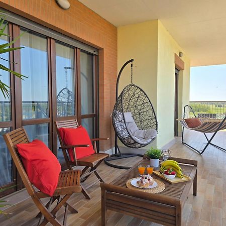 Golden Hour Apartment - Panoramic Terrace 菲乌米奇诺 外观 照片