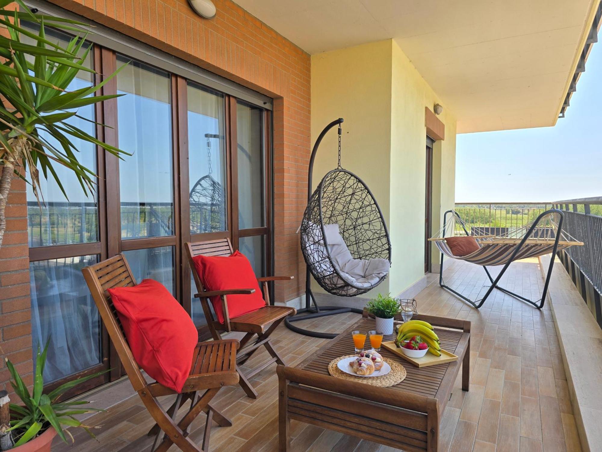 Golden Hour Apartment - Panoramic Terrace 菲乌米奇诺 外观 照片
